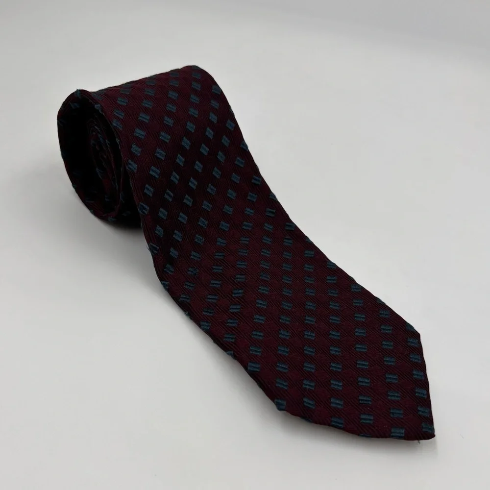 Ermenegildo Zegna Red Blue Silk Geometric Print Neck Tie Length‎ 56